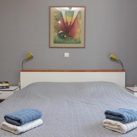 Beach Front Apartment Подгора Екстер'єр фото